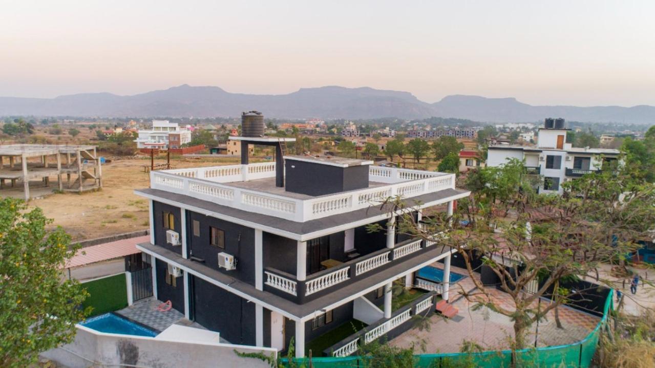 Villa Empyrean Ll 3bhk Ll Jaguar Ll Ac Ll Pvt Pool Ll Luxury