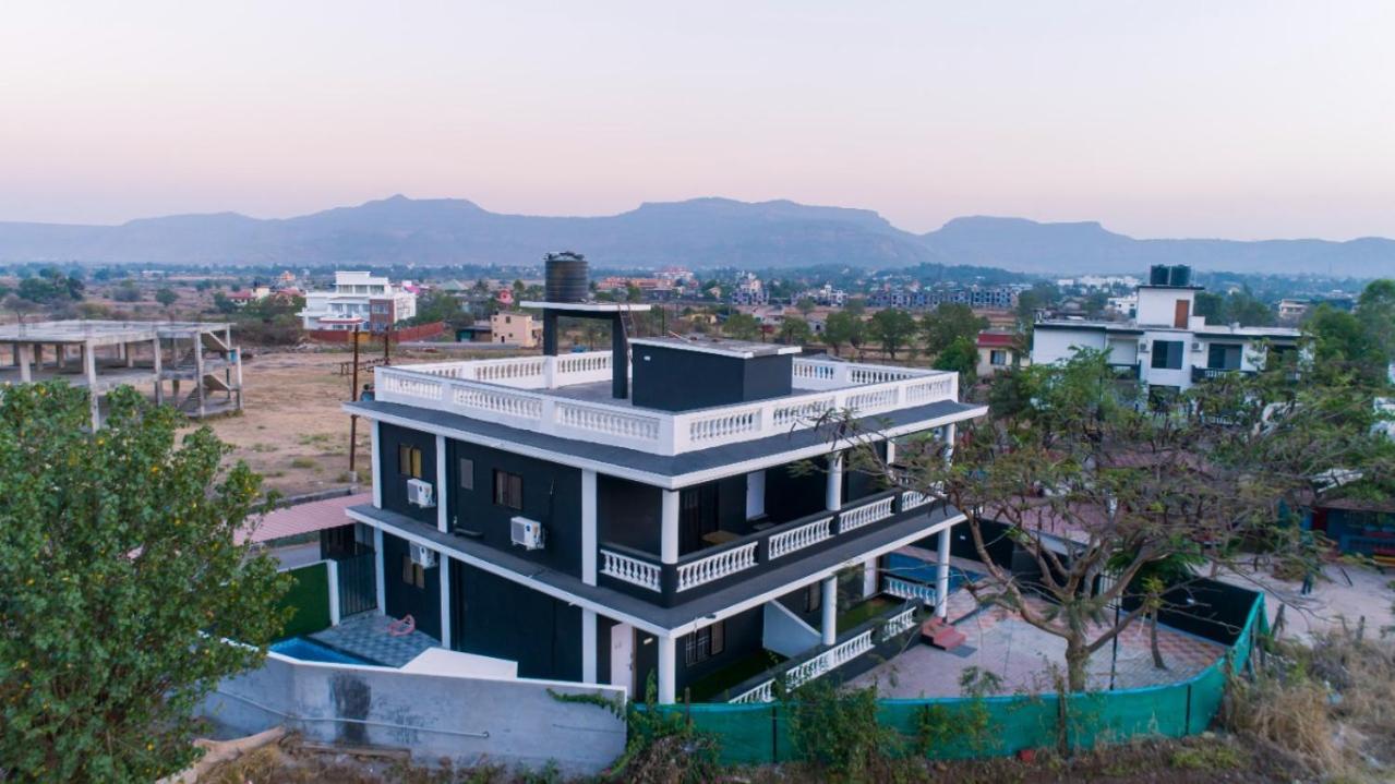 Villa Empyrean Ll 3bhk Ll Jaguar Ll Ac Ll Pvt Pool Ll Luxury Lonavala
